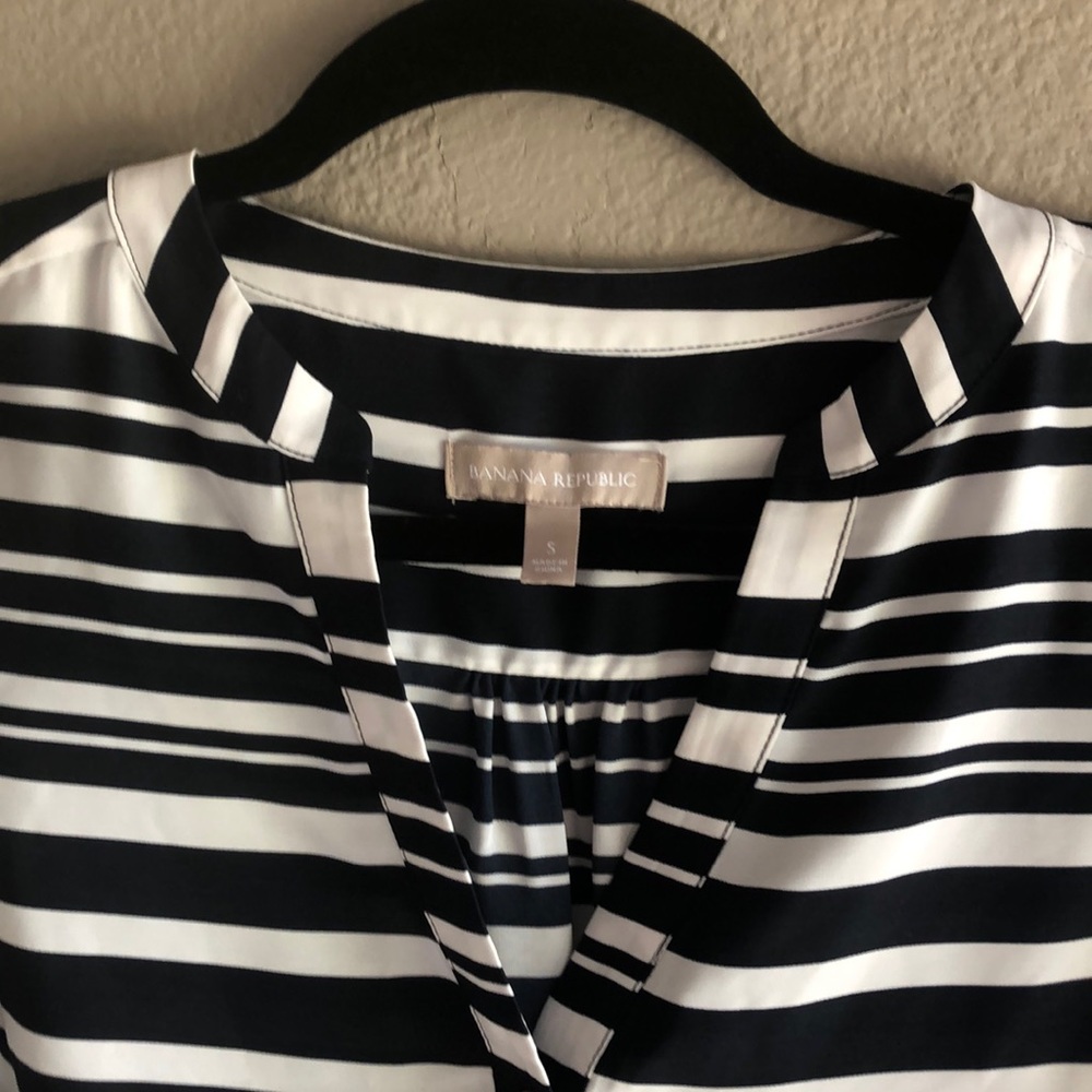 Banana Republic striped silk tank - Picture 2 of 2